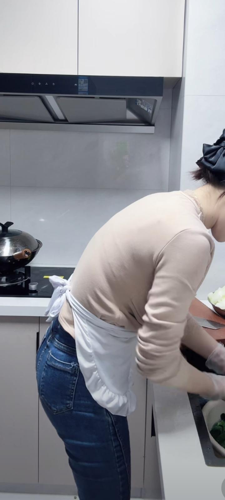 记录我的2026你给我的感觉，很像冬天里的一杯热可可。是在我冷的时候，给我温度；