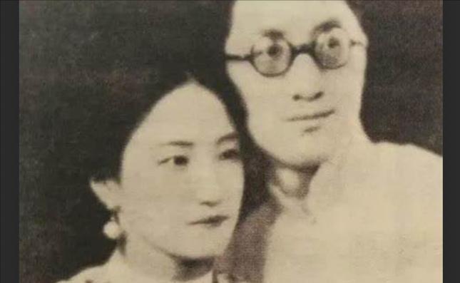 徐志摩去世前一年经济困窘，寄住在胡适家中，夏日竟只有一件白衬衣可以替换穿着吗？