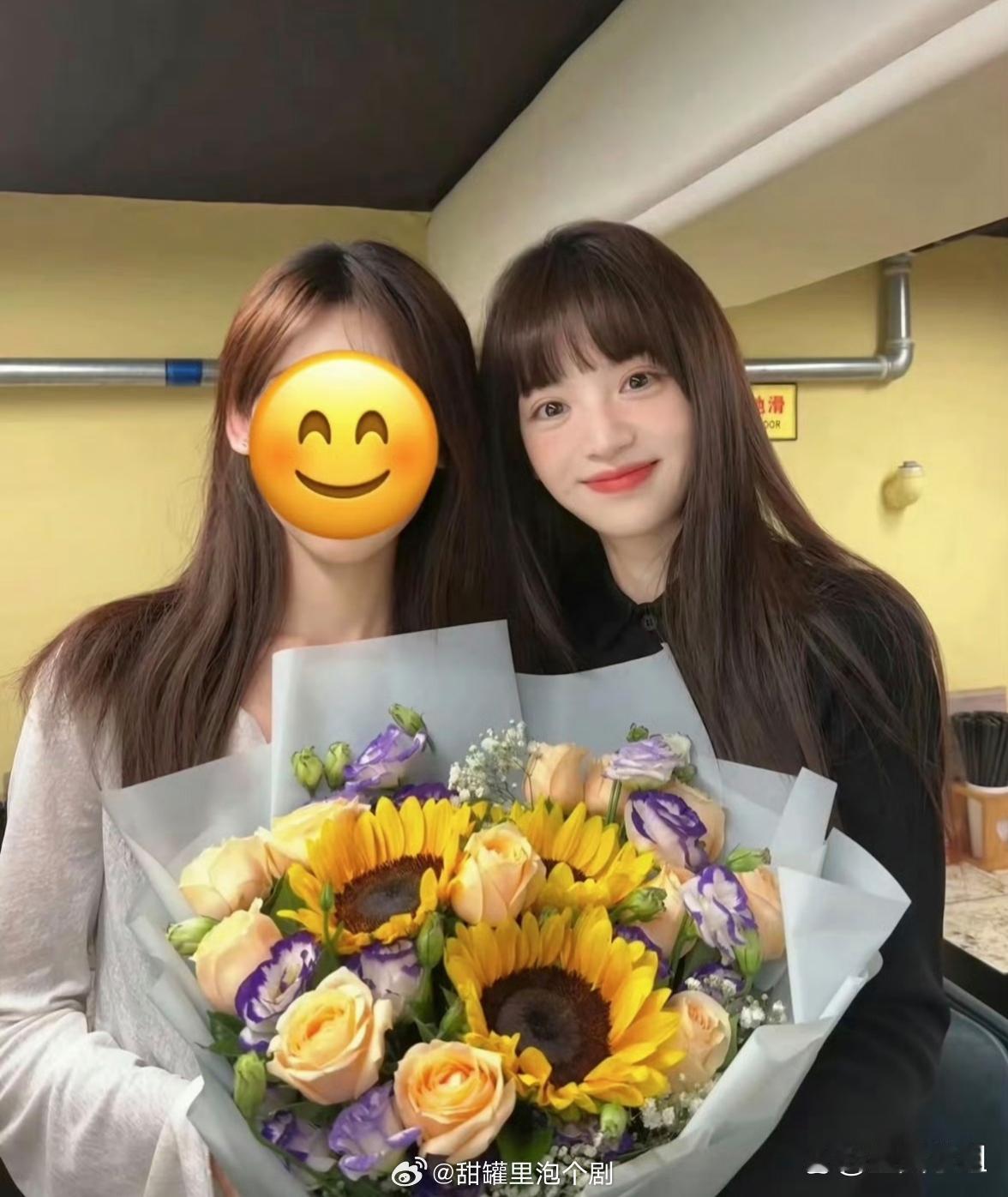 这几张合照的田曦薇简直是真人洋娃娃🤩 