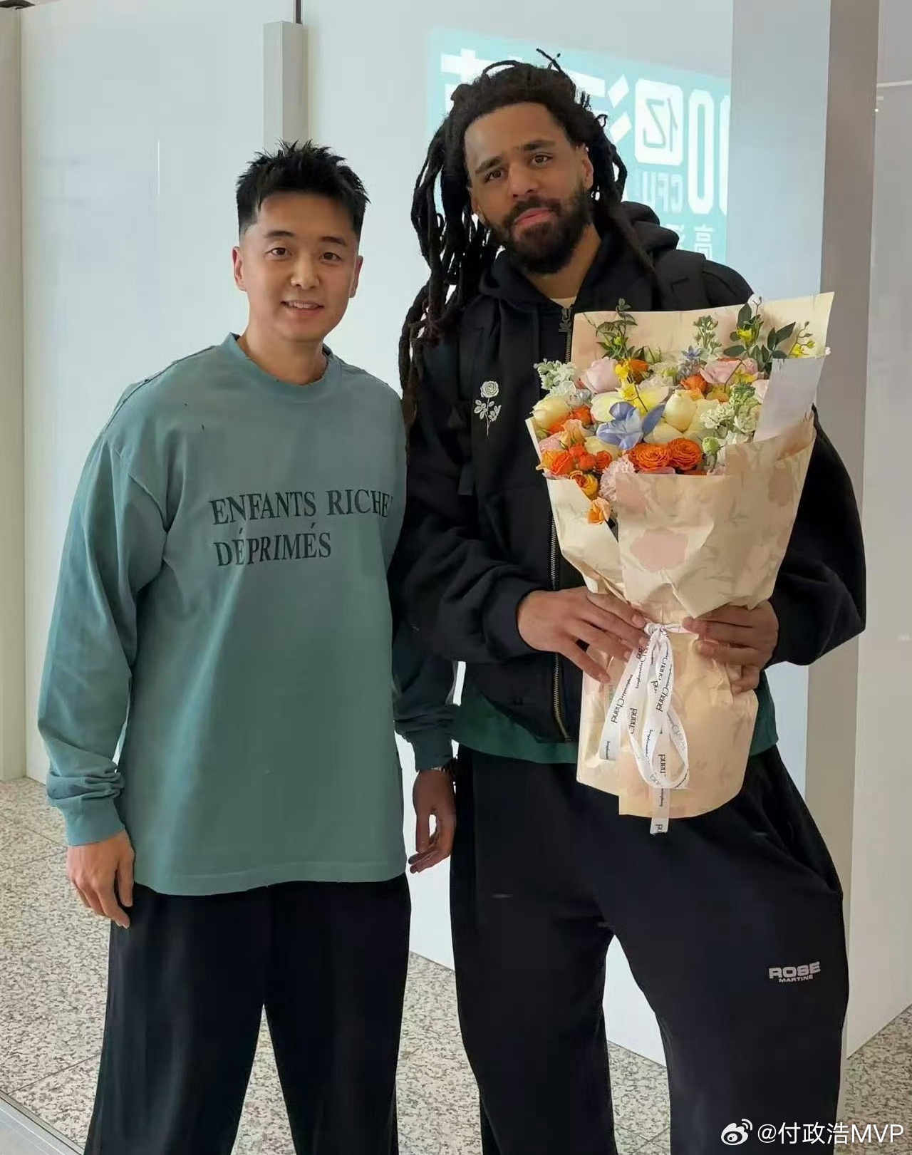 说唱歌手JCole加盟CBA 在玩转流量这件事上，南京同曦真的是个中翘楚。在同曦