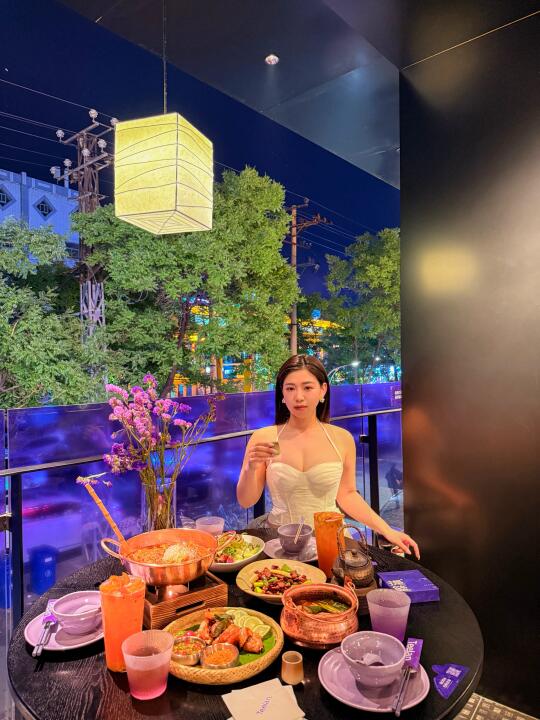 被紫色包围的云贵bistro💜谁懂这抹浪漫啊