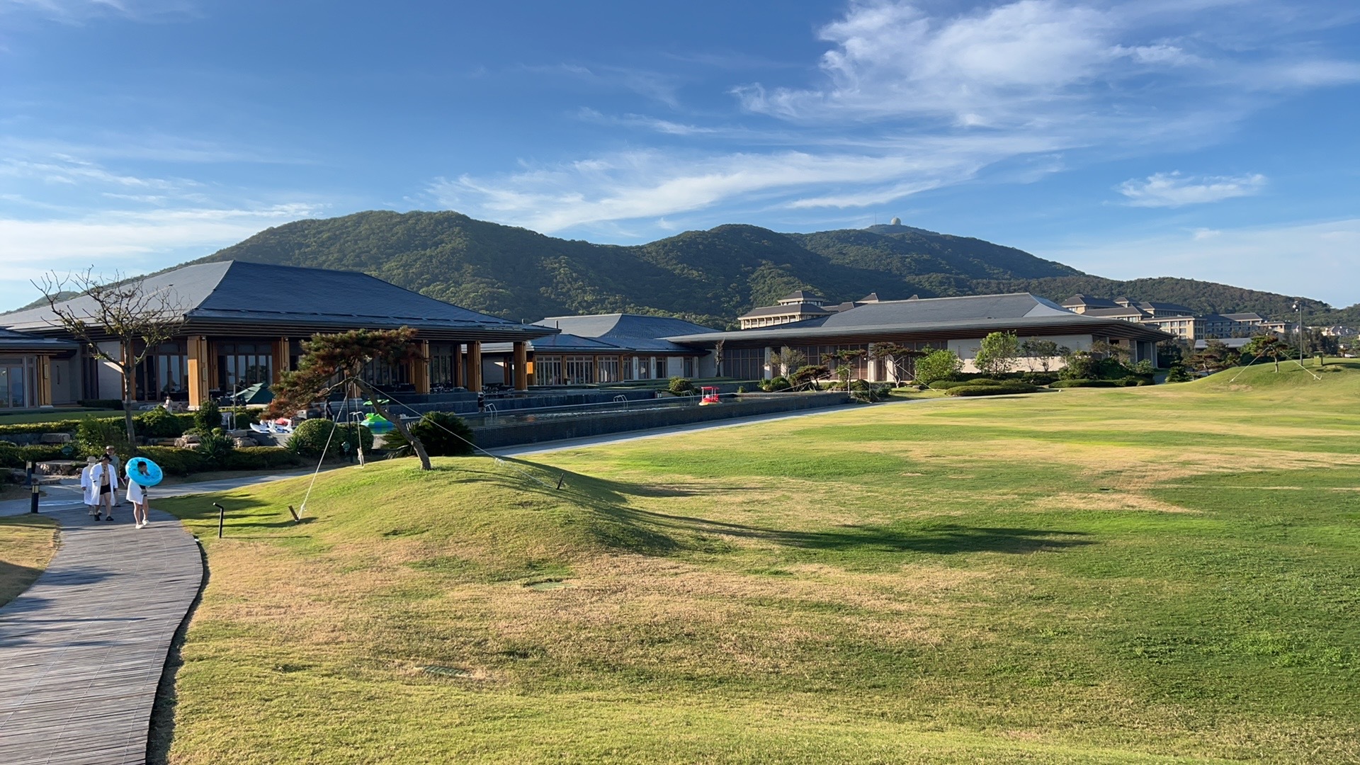 今晚比赛没啥质量，V+分析不写了出去浪了 舟山·舟山舟旅南苑海上丝绸之路酒店