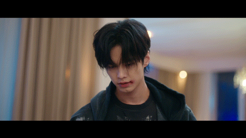 十年不见他还记得你对桃子过敏 十年啊，足够让很多事改变，可他没忘你对桃子过敏。他