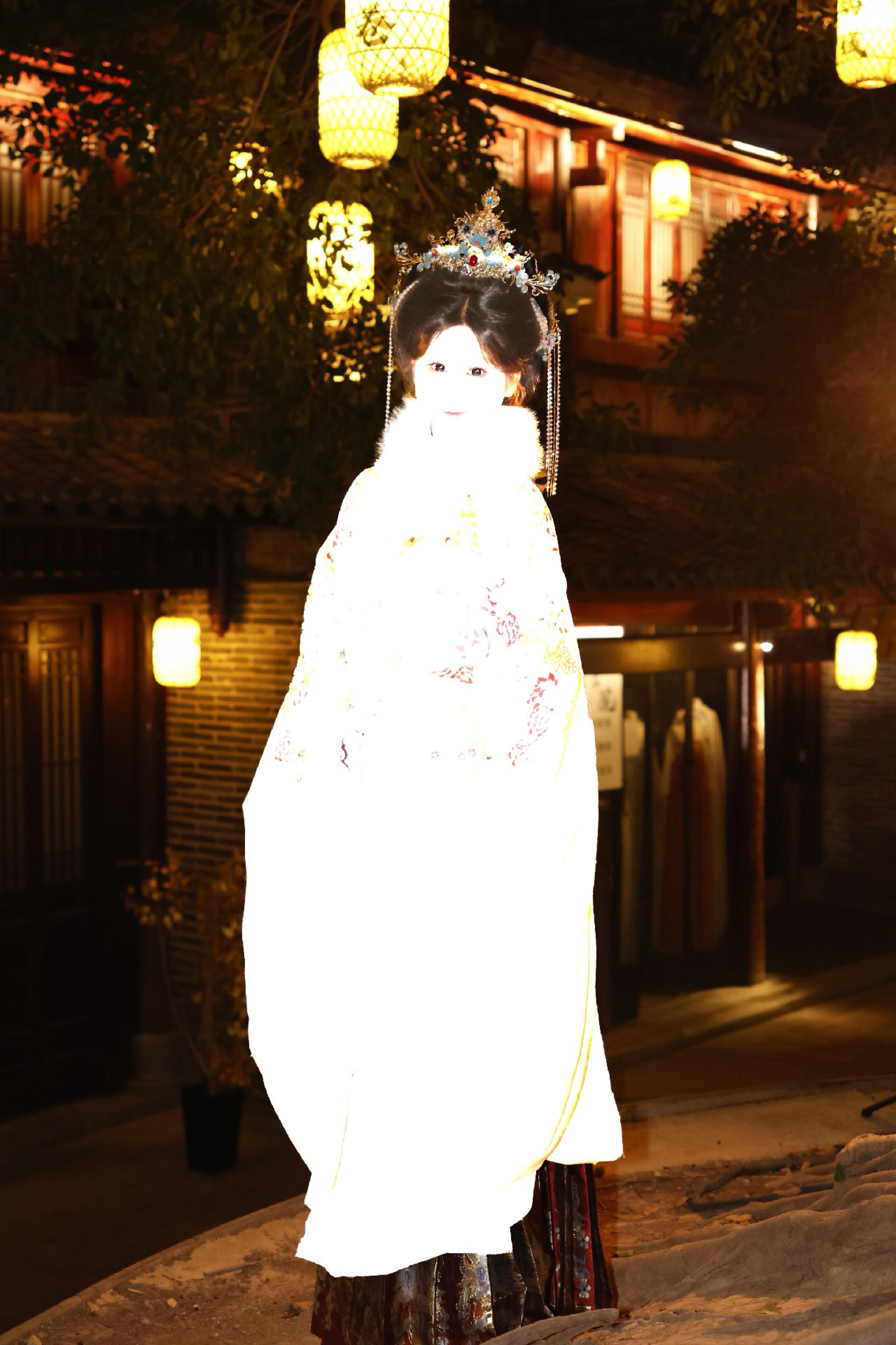 小姐姐说喜欢白一点，亮一点，拍完修好给她她很满意，说下次还要介绍闺蜜给我拍