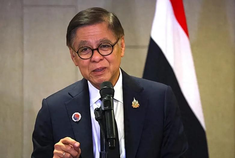 泰国外长罕见批评中国大使！
 
泰国外长西哈萨8月5日公开讲话，不顾外交礼节，直