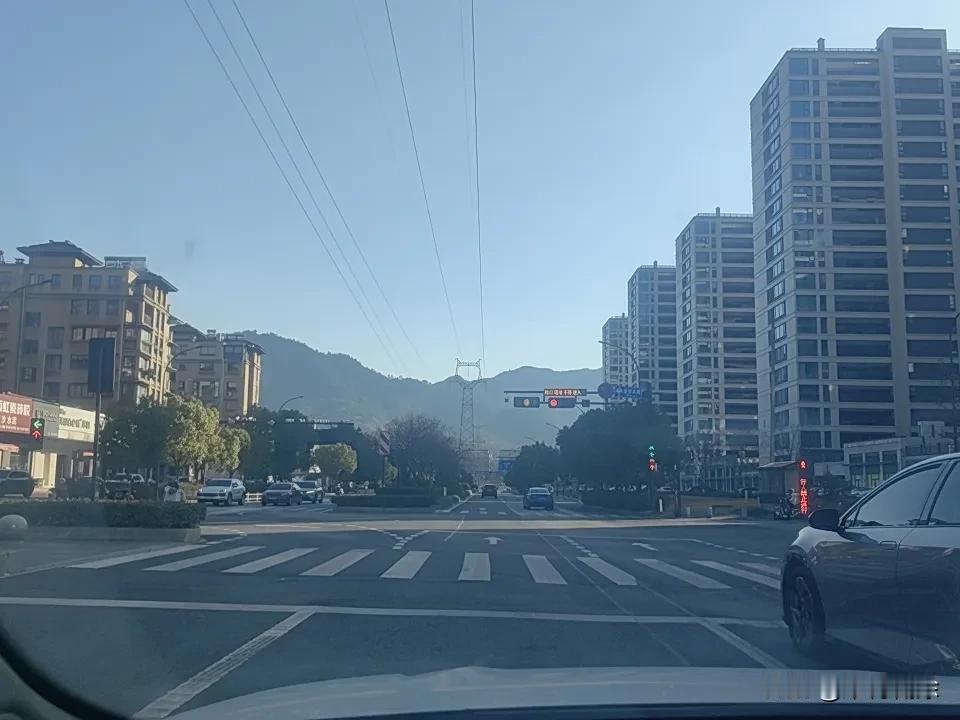 晒图笔记大赛 参加晒图笔记大赛太有意思啦！就像那些早安图文，晨光微暖的文案搭配美