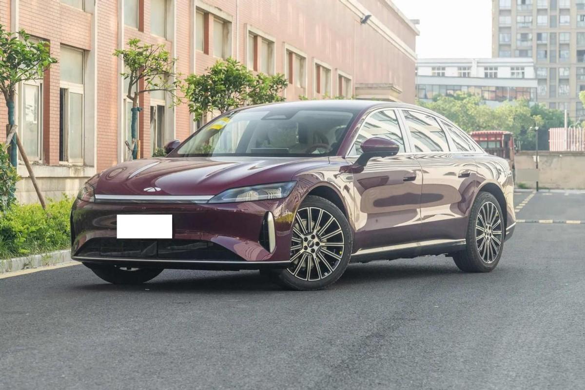 14.99万起，奇瑞风云A9L上市！

跟印象中的奇瑞不同，风云A9L看上去更加