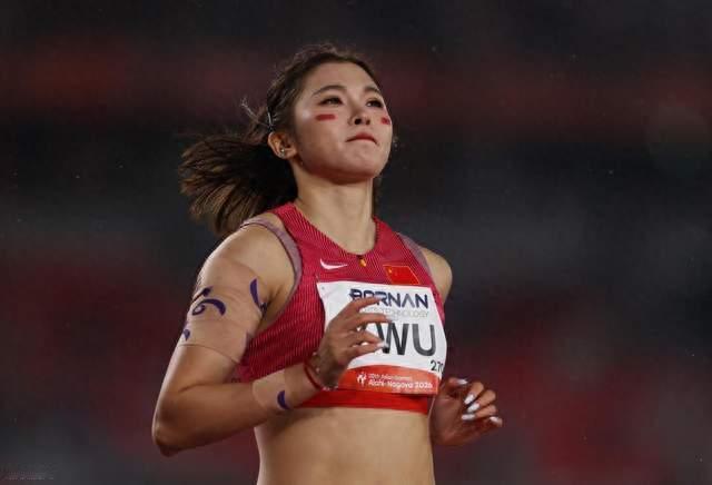 雨中跨栏13.18，吴艳妮说自己0分；网上的嘴，比日本选手还快
