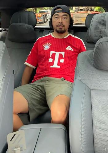 半个车圈都在劝峰哥少说两句车圈名场面！不少业内人喊话峰哥慎言。汽车测评不是单纯输
