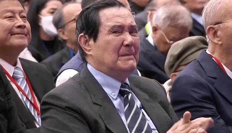 2025年11月1日，郑丽文在国民党全代会上正式就任党主席，她的就职演讲何以打动