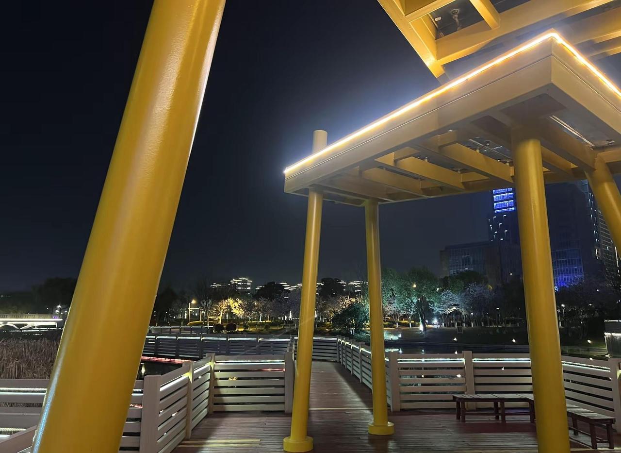 溜溜娃景观桥梁灯光护栏