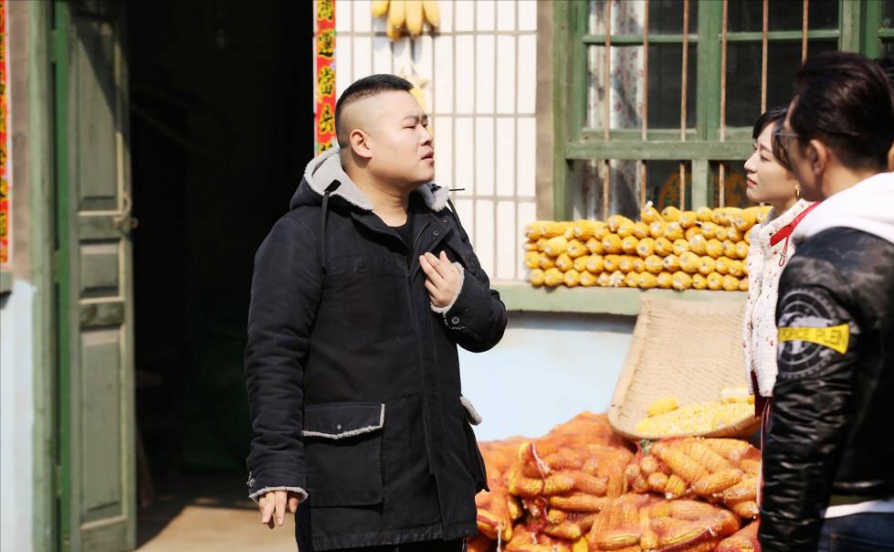 岳云鹏出名后，一个同学打电话问他借钱：“我妈住院了，能不能先借我50000块钱？