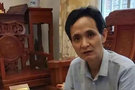 越战一等功臣张长海，退伍后因病痛卖掉房子治病，2018年妻子走投无路，便瞒着他做