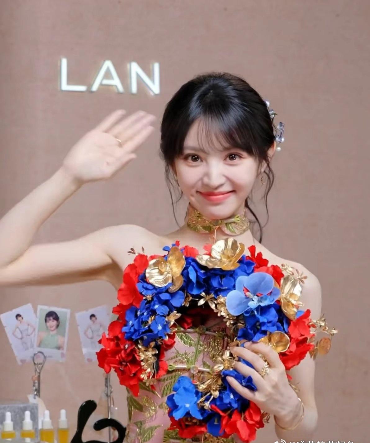 田曦薇 txw田曦薇嫁金钗杀青 txw田曦薇夸粉丝好听话好可爱 

如果我一颗心