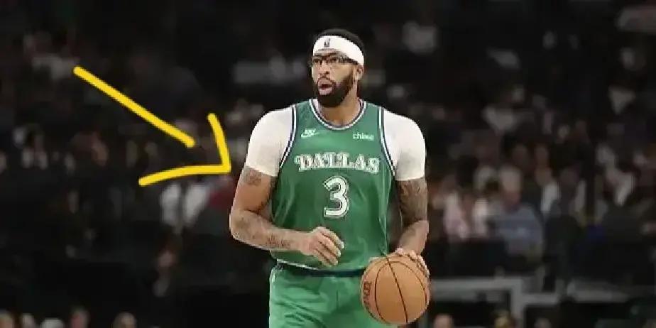 独行侠管理层要是真懂球，现在就该把浓眉送回湖人。
 
浓眉这岁数，加上老伤不断，