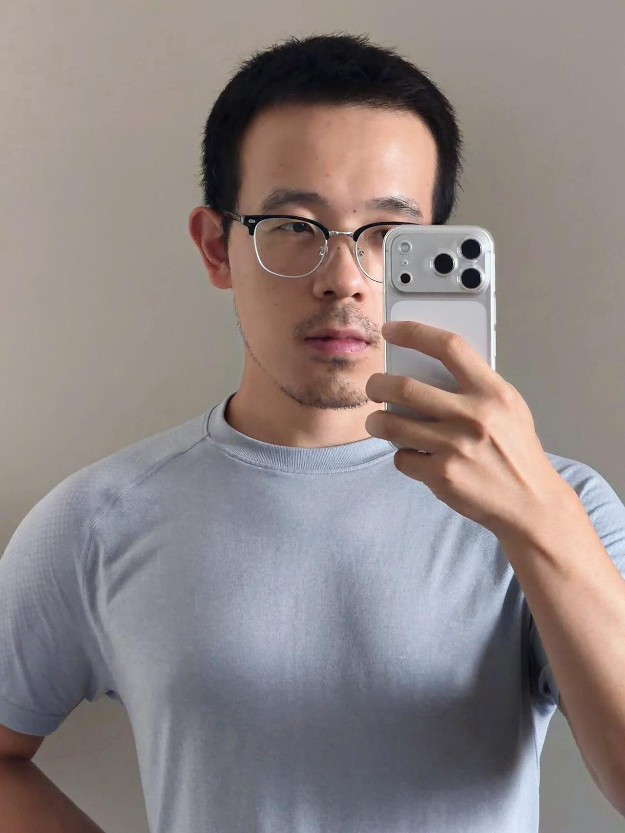 健身男生自拍 介绍一个小哥哥