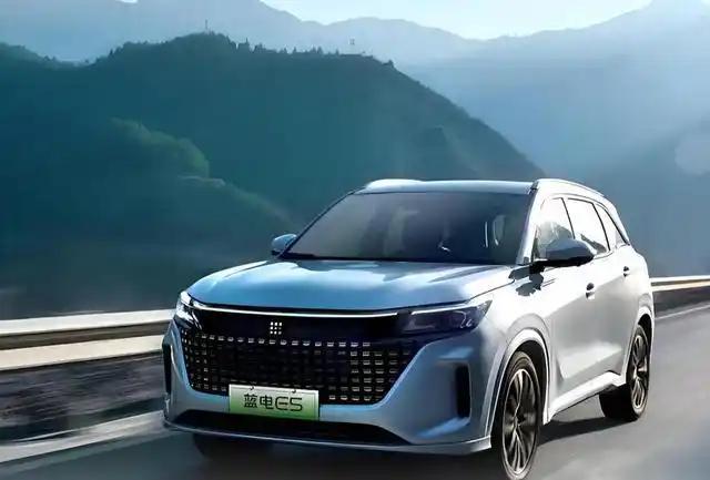 AIVA标识撞脸阿维塔LOGO

据了解，赛豆科技计划AIVA在2026年下半年