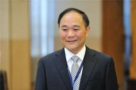 【不懂装懂后患无穷！李书福谈短平快造车 ：绝不能走捷径、抄近路】李书福提醒从业者