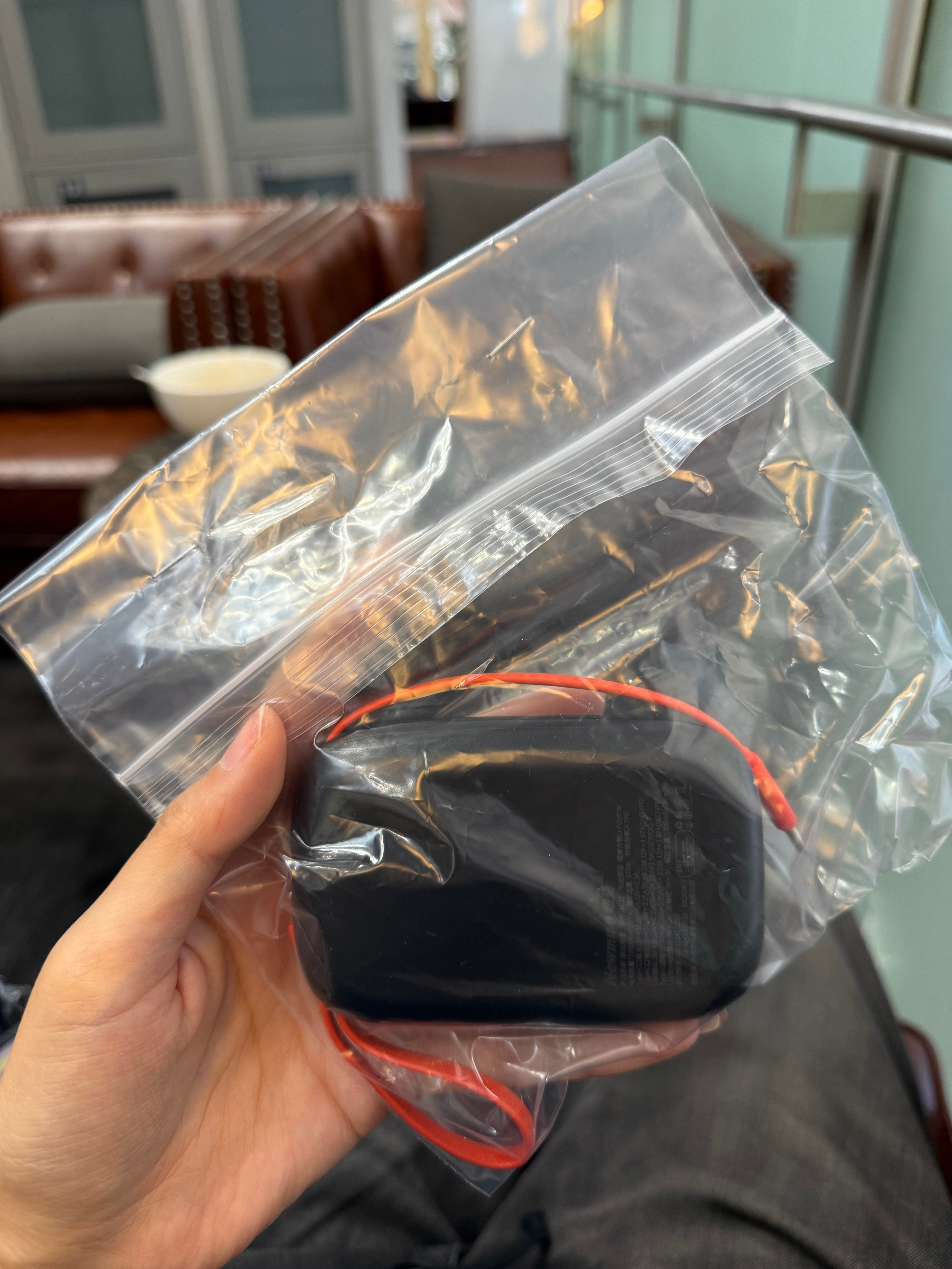 充电宝安检新规被机场认证过的充电宝！自从充电宝新规之后第一次出差，家里十多个充电