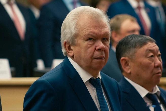 老厂长离任后向同事们发出呼吁：绝不能重蹈90年代的覆辙自2008年起执掌伊尔库特