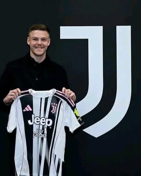 祖雲達斯官方宣布，從博洛尼亞借用25歲瑞典右後衛賀姆（Emil Holm） ，並