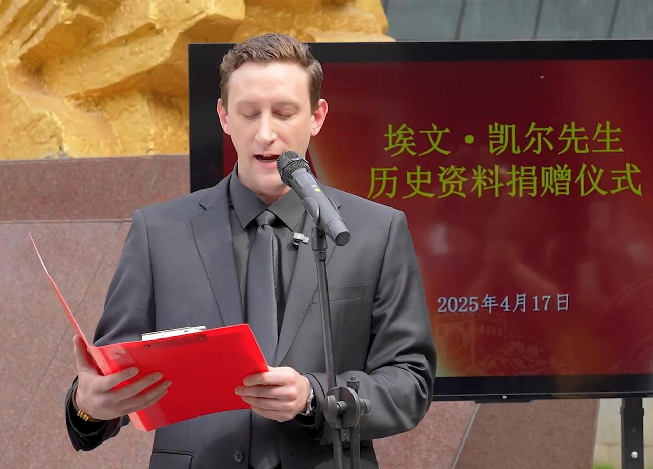 今天刷到埃文・凯尔官宣定居中国的消息，心里第一反应是：这真的是一场最顺理成章，也