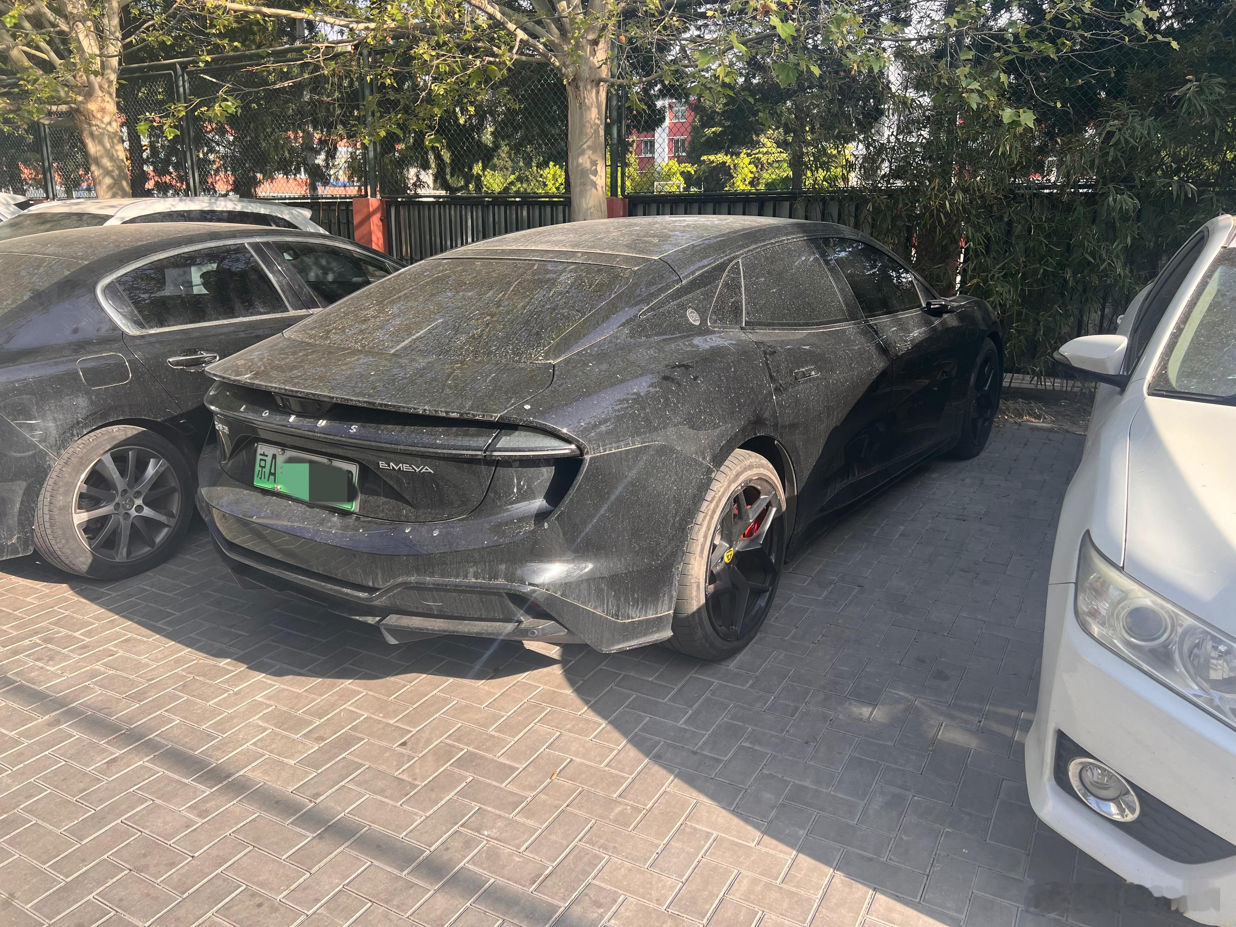 北京不太适合黑色的汽车…… 北京