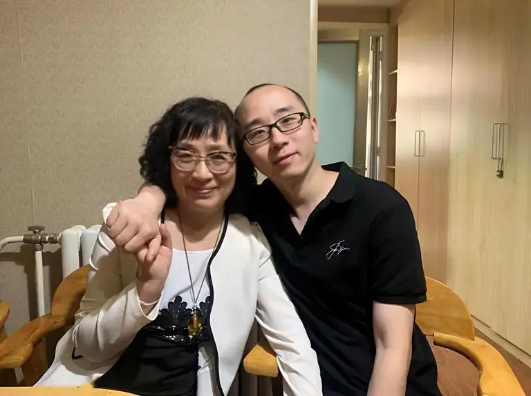 太感人了！陕西一女子 1988 年丢了儿子，为了找娃，她跟丈夫离了婚。32 年后