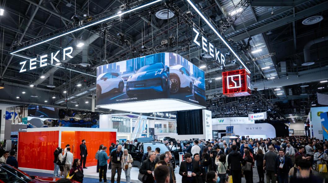 谁去？
在刚开幕的底特律车展上，特朗普称，“如果他们愿意进来建厂，雇用你们、雇用