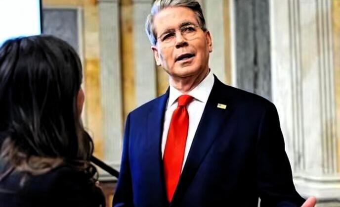 就在刚刚
美国财政部正式宣布：对伊朗启动代号为经济狂怒的行动，对伊朗施加最大的经