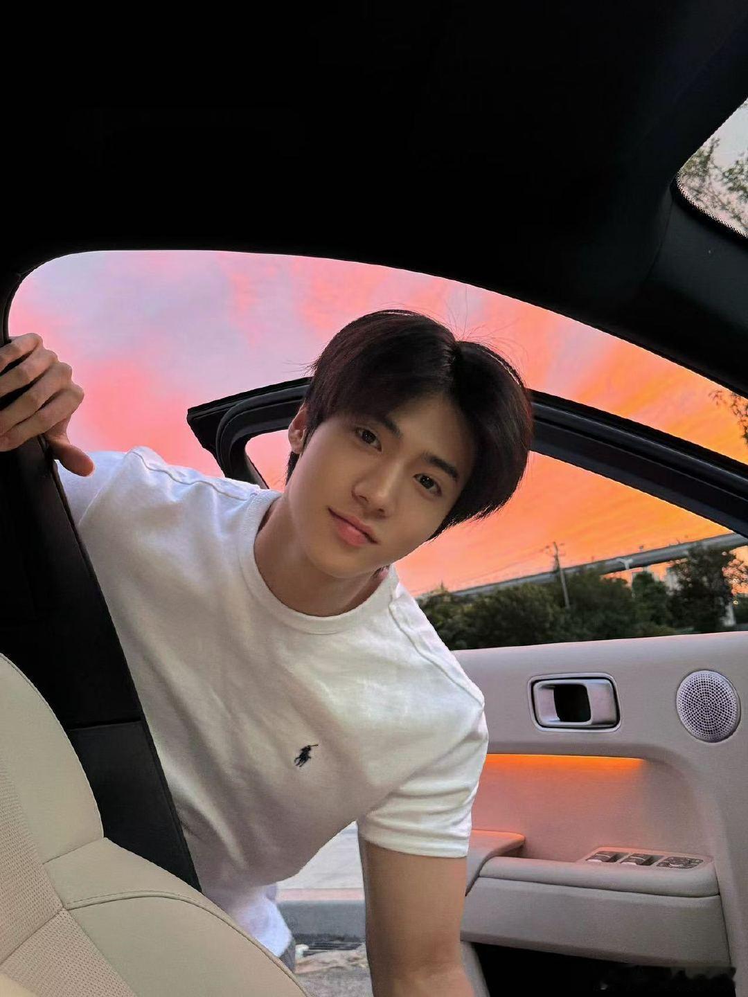 大麦国际新人履历可以写爽文了街头女战士来卷唱跳赛道了 当街头女战士级别顶尖舞者跨