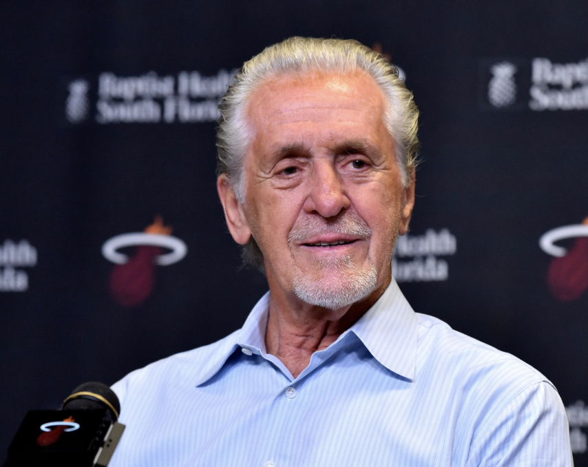 根据记者报道，迈阿密热火已开始将注意力转向其他交易，因为对他们而言，在明日截止日