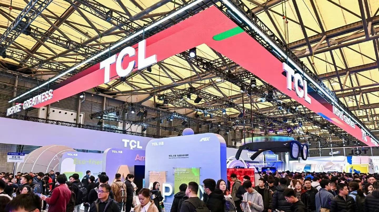 AWE2026 TCL展台：AI向实，定义智慧生活新高度AWE2026开幕首日，