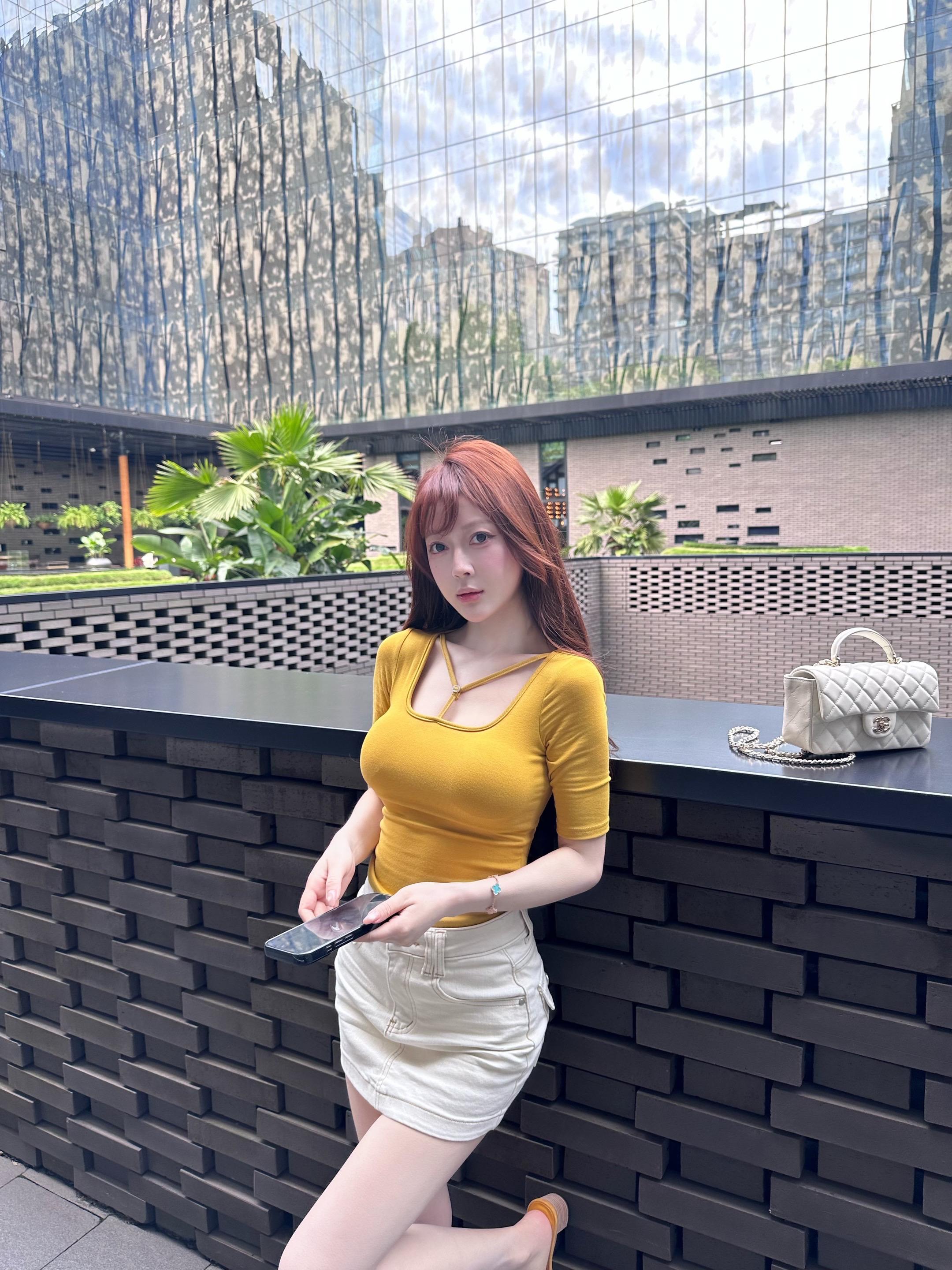 如果明媚是种天赋🌸。