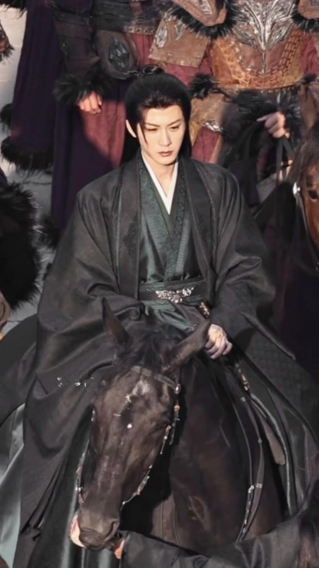 檀健次 x 何不同舟渡丨骑马的谢却山大人更是权威