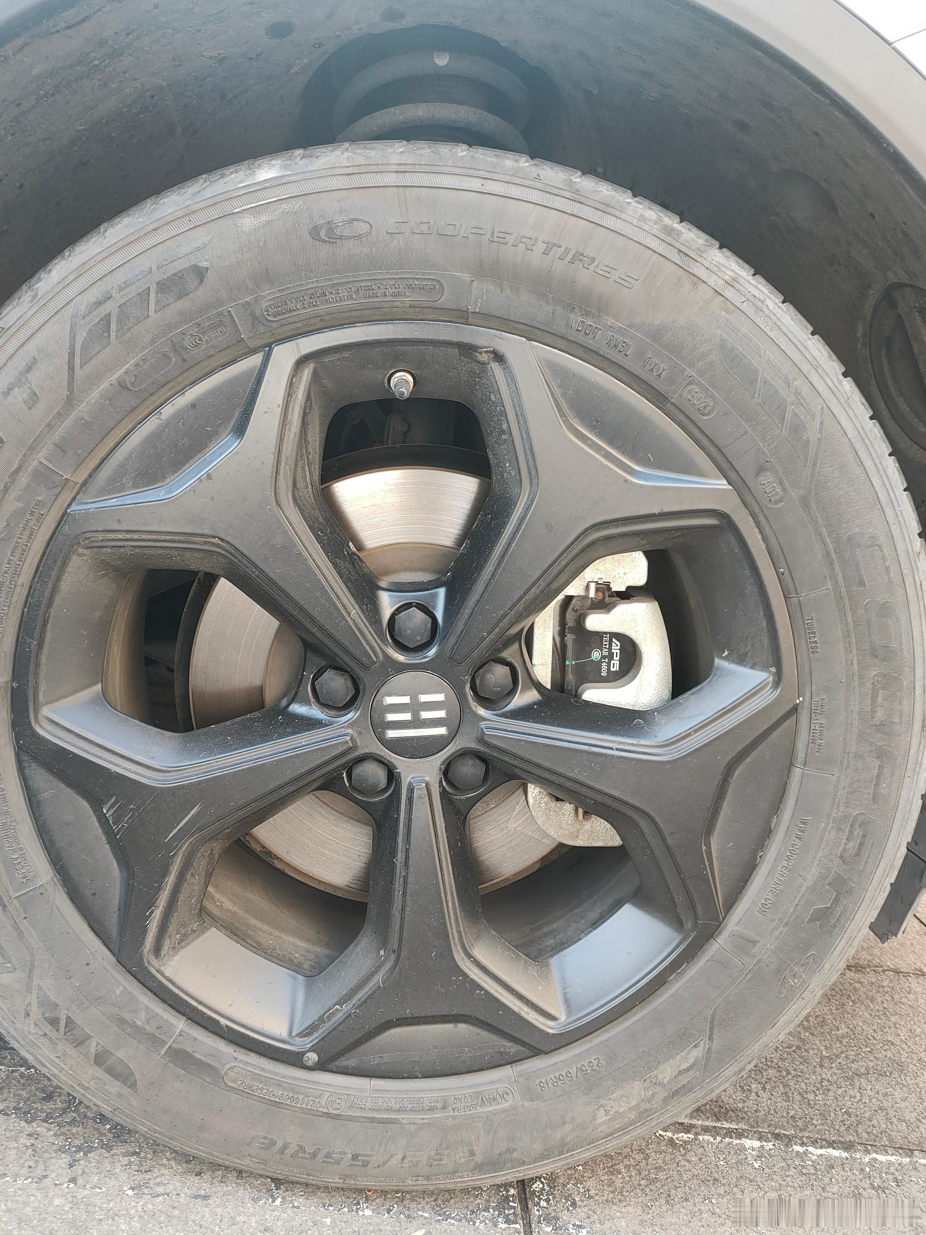 这是震卦汽车还是艮卦汽车？