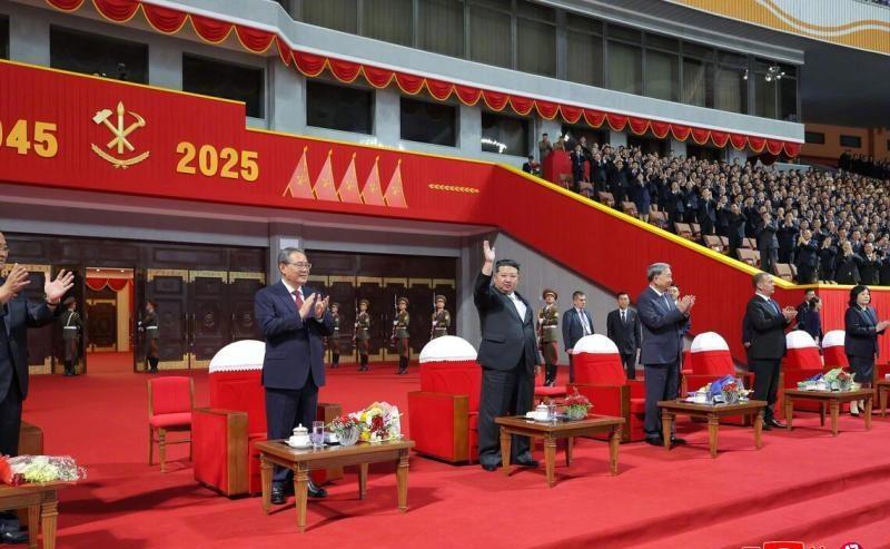 【朝鲜劳动党80周年庆 金正恩誓言建设“最优秀社会主义乐园”】配合朝鲜劳动党成立