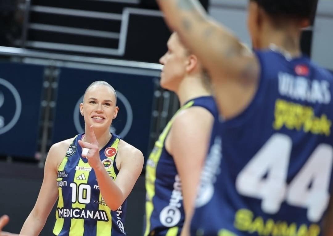 3-1！费内巴切女排出奇兵制胜，将场分扳平！北京时间4/11晚，2025-202