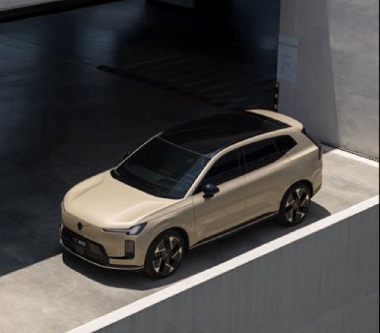 林孝埈500米突出重围短道速滑的赛道，从来都是速度与操控的极致较量。在500米的