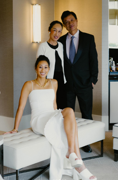 韩天遇晒全家福网坛风云