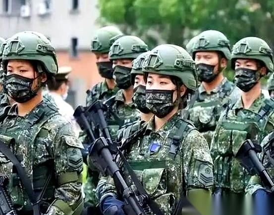 据港媒中通社报道，6月22日，台军毫无征兆地拉响了警报。5天4夜的“立即备战操演