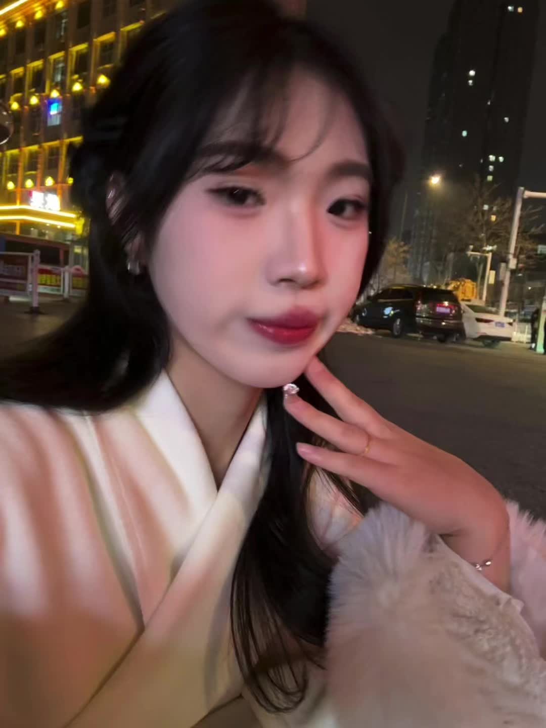 对不起都是我的错 你什么都不用改 我换个人就行了