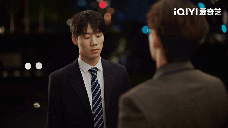 裴轸爱到最后身后空无一物 谁能想到，曾经说一不二、风光无限的霸总裴轸，会为了爱情