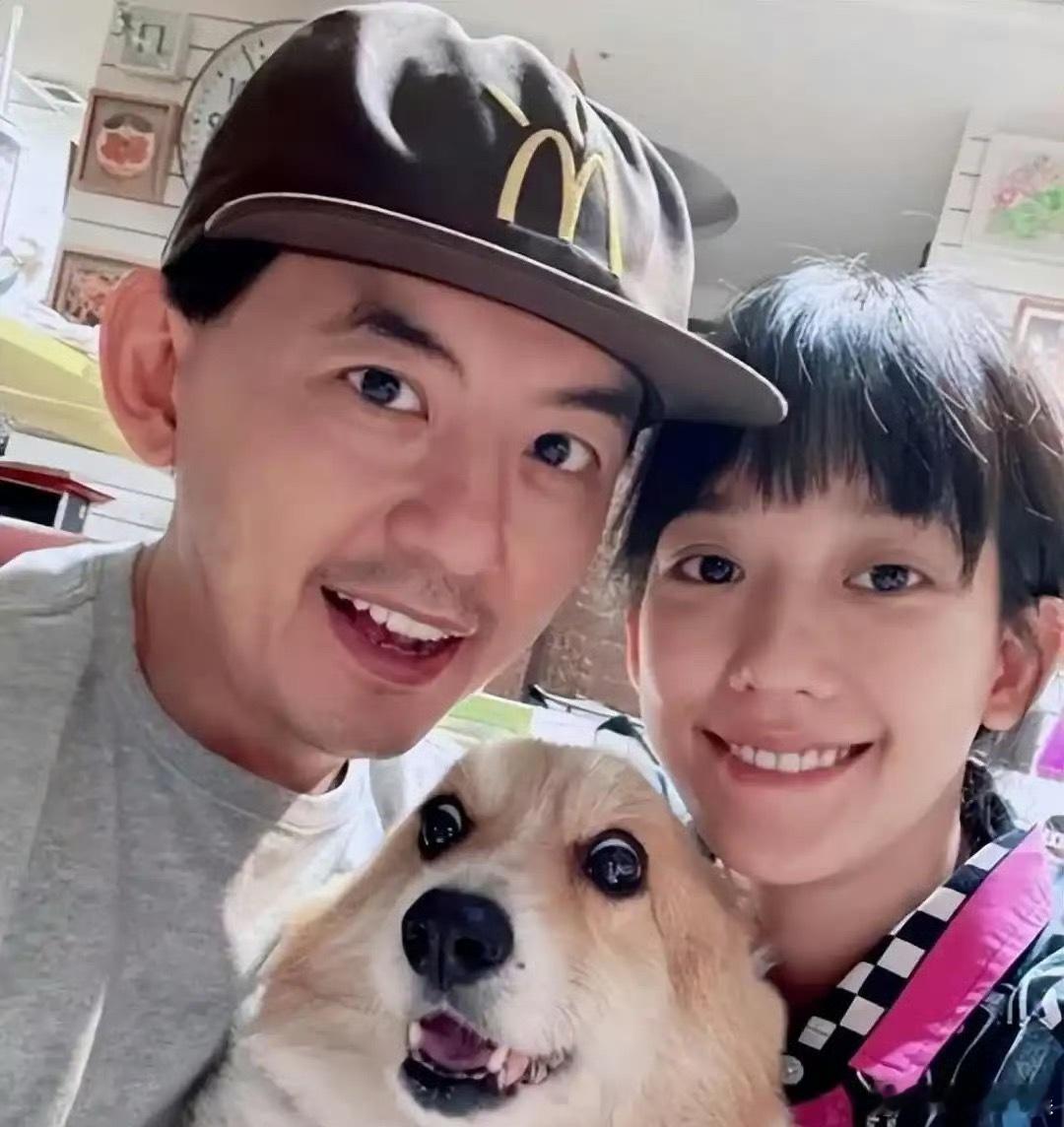 黄子佼孟耿如离婚摊上这样的前夫真的是倒霉[二哈]老婆孩子啥都没做还被影响[淡淡的