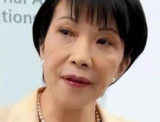 一个在日本的华人说了一句意味深长的话，他的大概意思是，如今中国如果和日本开战，或