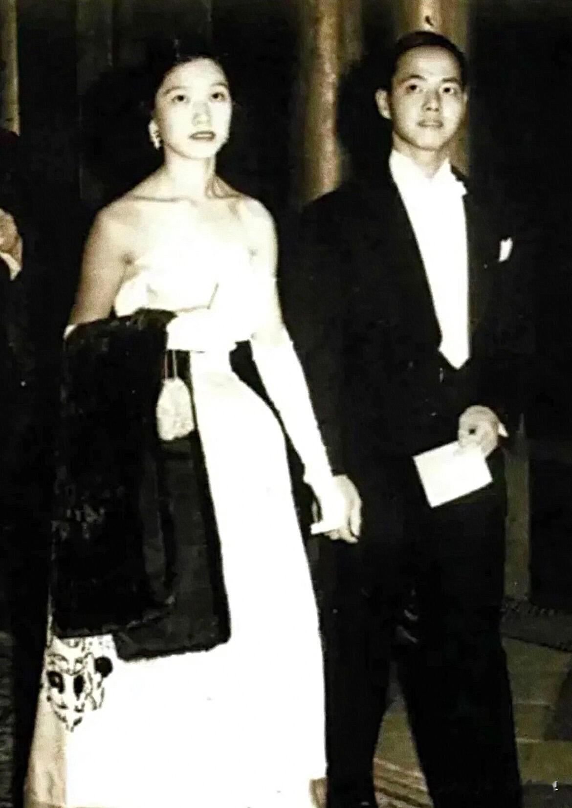 读懂李政道和秦惠䇹的婚姻，才明白好的爱人，是彼此托举、双向成全。
1950年二人