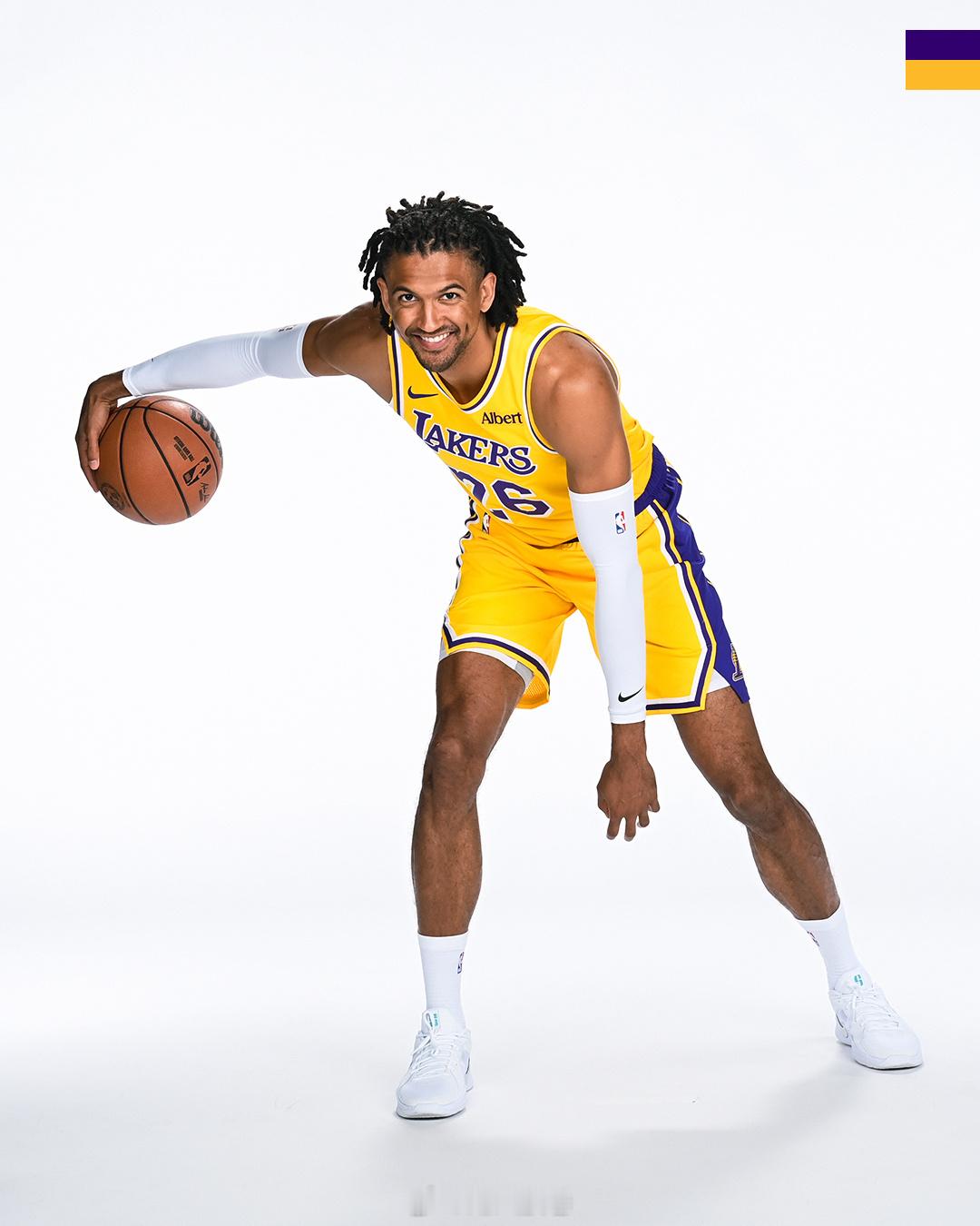 靓仔定妆照💜💛湖人国度golakersNBA新赛季