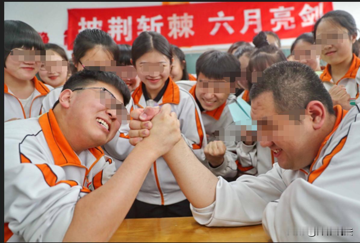 “这次判决没有和稀泥！”江苏无锡，一初三男生在课间突然向同桌发起掰手腕挑战，在七