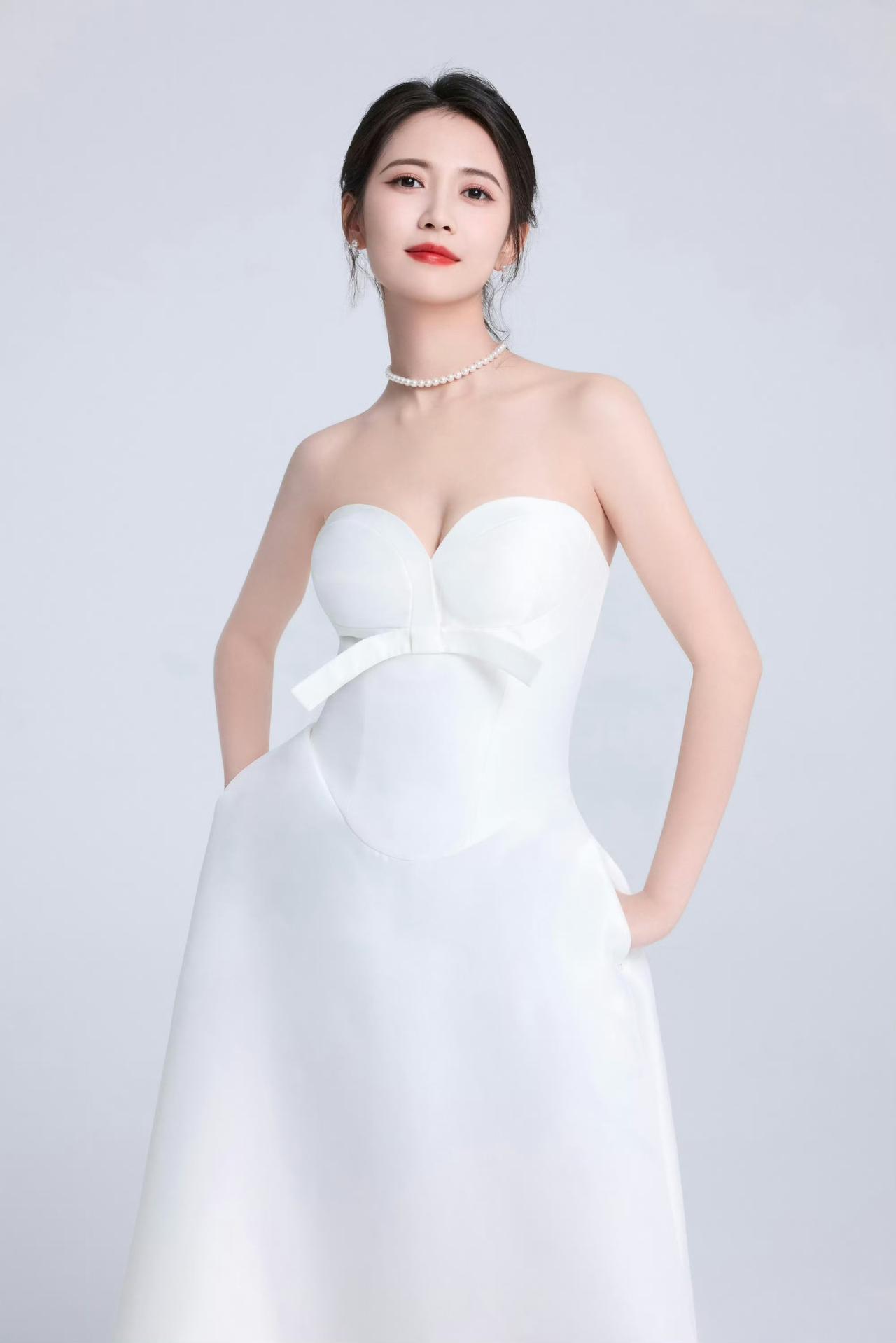 钰琪好美好白[惊喜] ​​​
陈钰琪