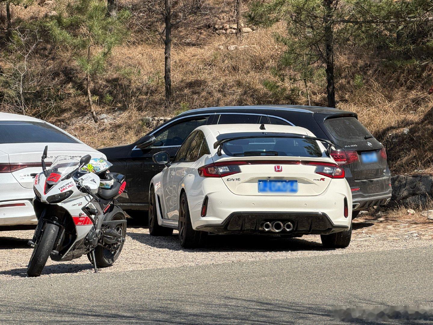 Type-R，这原厂宽体看着真帅～凯文聊车